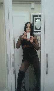 Canlı ve Enerjik Genç Escort