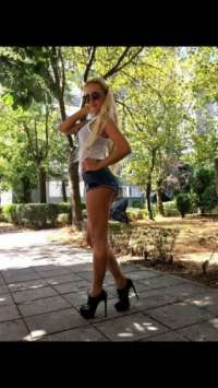 Çiftlik Caddesi'nden Heyecan Dorukta Geceye Hazırlık İçin Zarif Eşsiz Escort