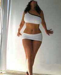 Genç Escort Hizmeti Sunan Zarif ve Tutkulu Hatun