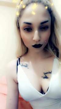 Genç Escort'da Tutkulu Rüya: Dolgun Vücutlu, Sarışın ve Özgüvenli Güzel