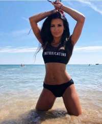 Gerçek Resimli Escort Bayanın Sıra Dışı Dünyasına Davetlisiniz