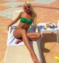 Gerçek Resimli Escort'ta Hayallerinizi Süsleyen Kadın