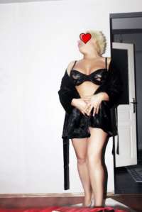 Gerçek Resimli Escort'un Kayıtsız Büyüsü - Tatlı ve Davetkar