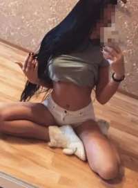 Güzelliği ile Büyüleyen Genç Escort